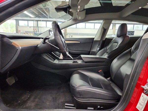 2022 TESLA MODEL 3 — DENT