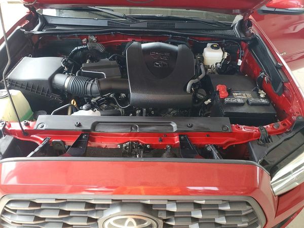 2023 TOYOTA TACOMA SR5 — Engine bay