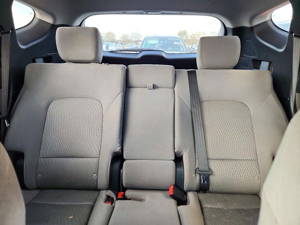 2015 HYUNDAI SANTA FE GL — SUVN