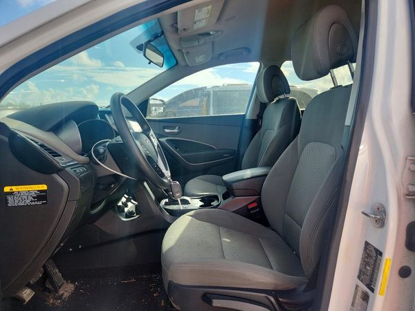 2016 HYUNDAI SANTA FE Base — DENT