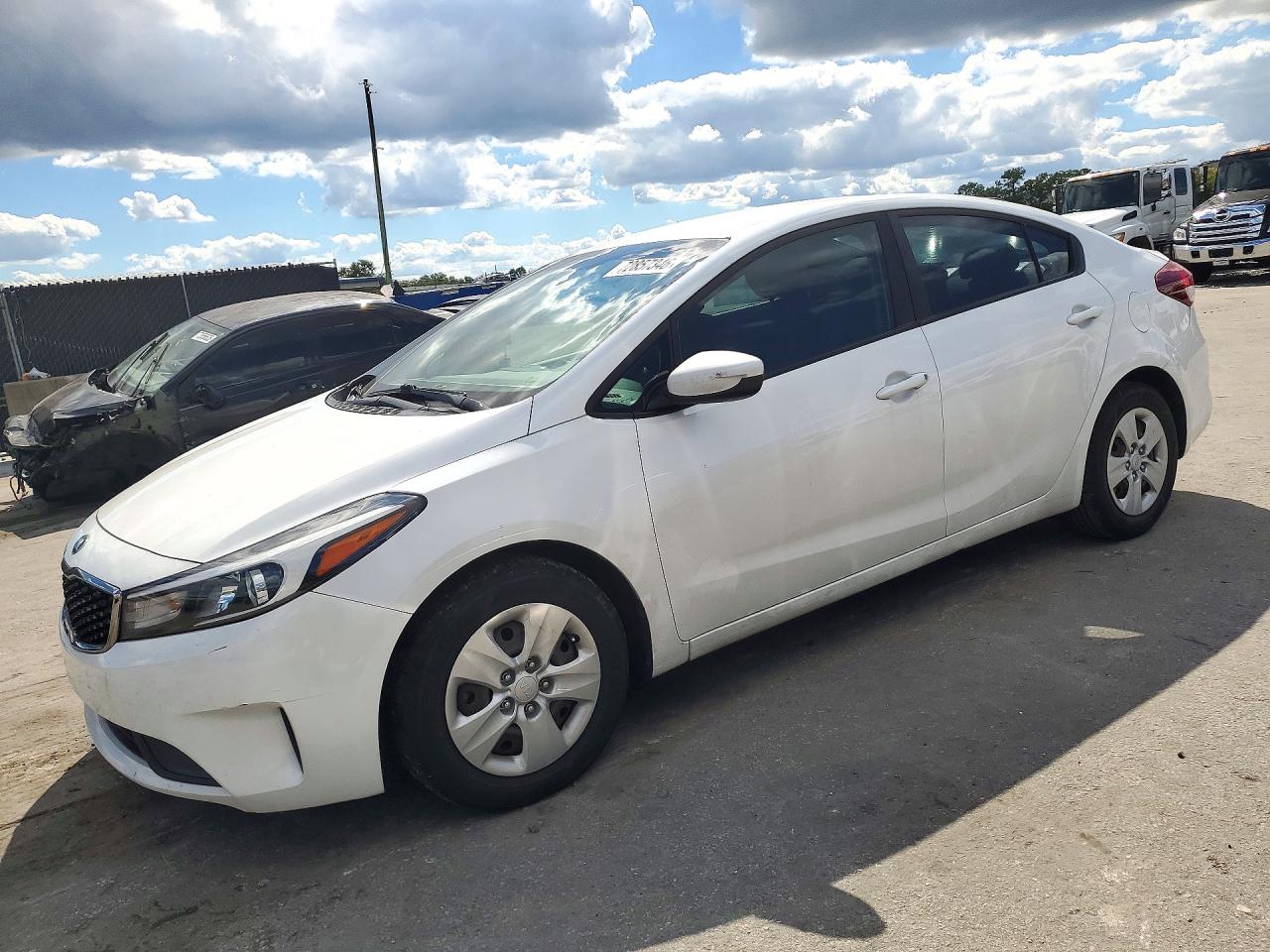 2017 KIA FORTE LX Popular, S — Front 3/4