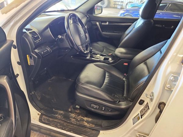 2014 KIA SORENTO EX — DENT