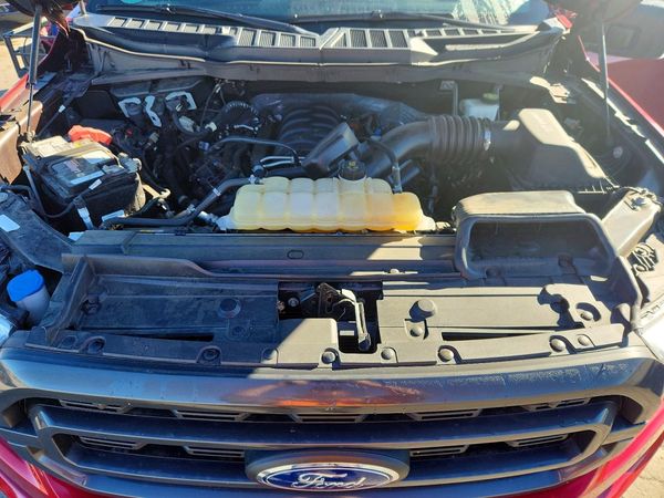 2022 FORD F150 SuperCrew — Engine bay