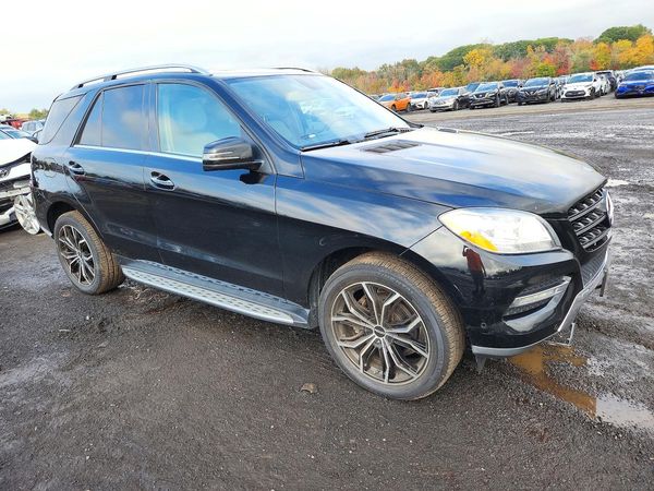 2013 MERCEDES-BENZ ML ML350 4-MATIC — Passenger 3/4