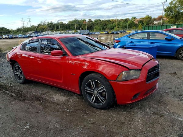 2013 DODGE CHARGER R/T — Passenger 3/4