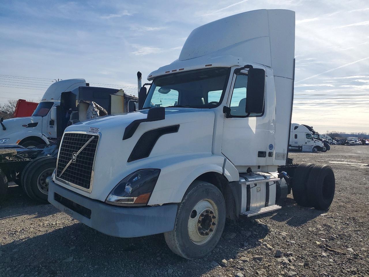 2016 VOLVO VN VNL