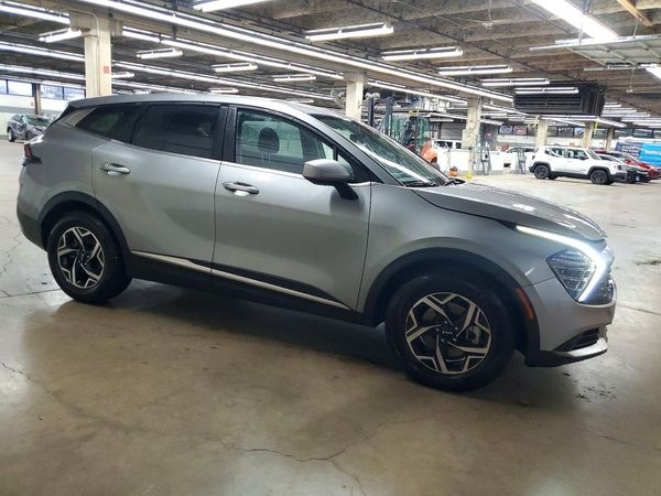 2024 KIA SPORTAGE LX — Passenger 3/4