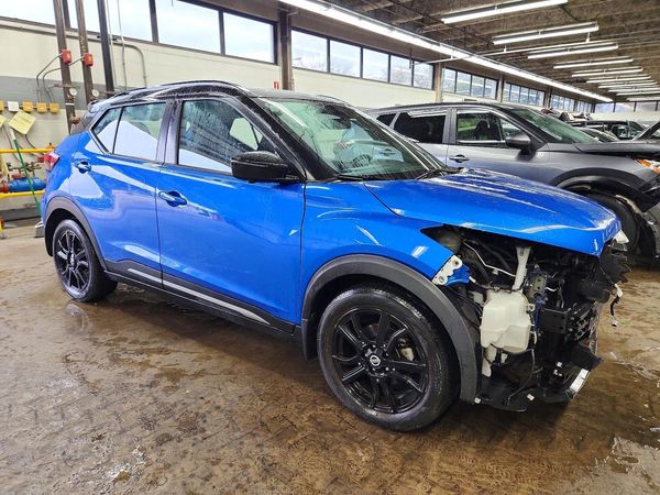 2021 NISSAN KICKS SR — Passenger 3/4
