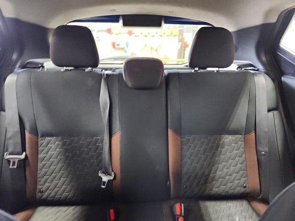 2021 NISSAN KICKS SR — SUVN