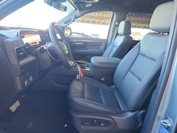 2026 CHEVROLET SUBURBAN LT — DENT