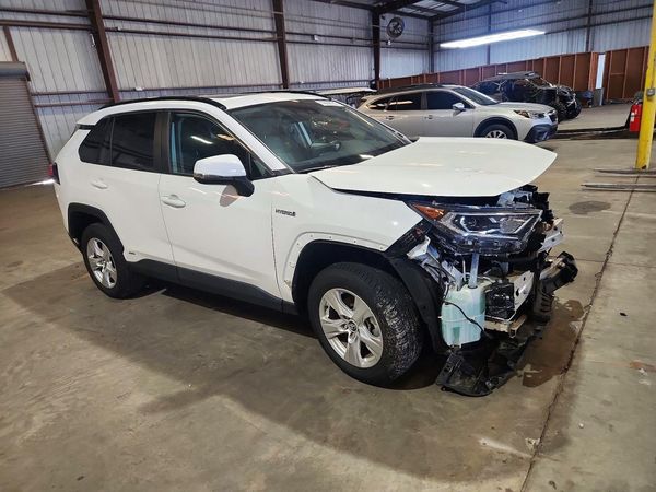 2020 TOYOTA RAV4 XLE HV — Passenger 3/4