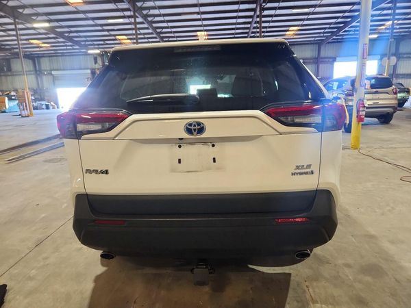 2020 TOYOTA RAV4 XLE HV — DIRR