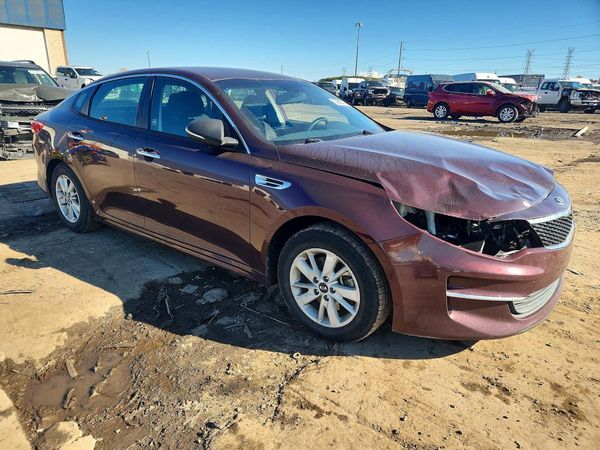 2018 KIA OPTIMA LX — Passenger 3/4