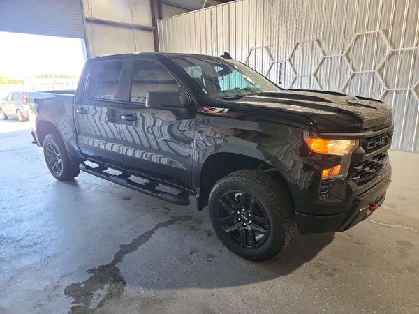 2024 CHEVROLET SILVERADO Trail Boss Custom — Passenger 3/4