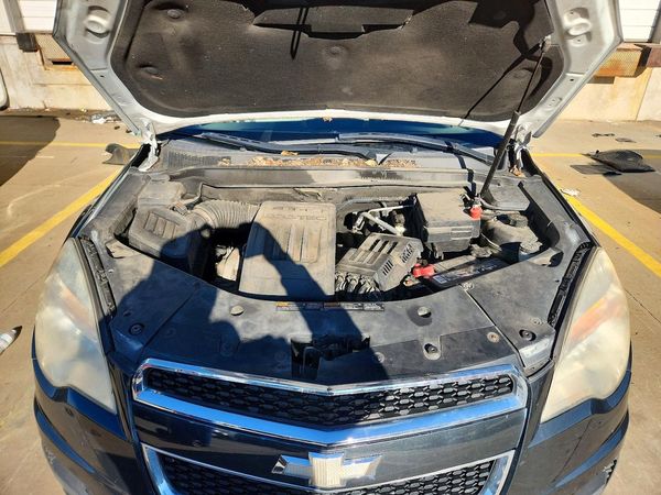 2014 CHEVROLET EQUINOX LS — Engine bay