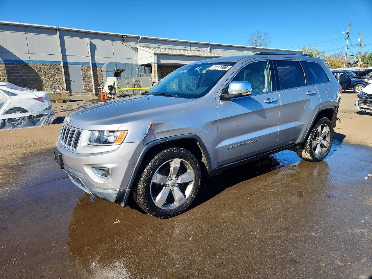 2015 JEEP CHEROKEE Limited — Front 3/4