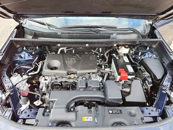 2025 TOYOTA RAV4 — Engine bay