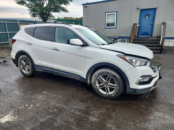 2017 HYUNDAI SANTA FE — Passenger 3/4