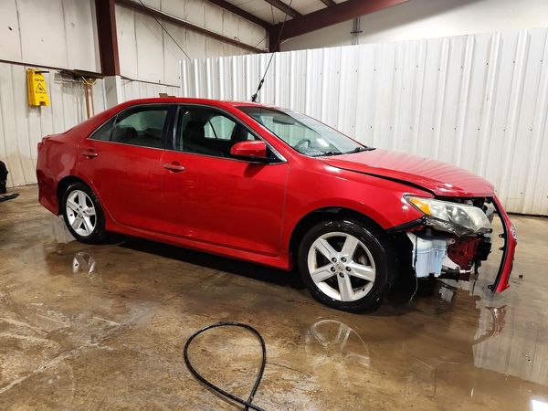 2012 TOYOTA CAMRY — Passenger 3/4