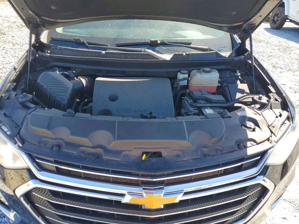 2021 CHEVROLET TRAVERSE LT — Engine bay