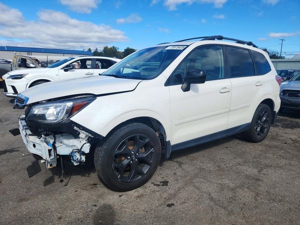 2018 SUBARU FORESTER — DSFA — Front 3/4