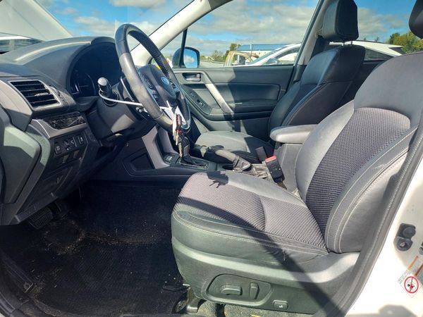 2018 SUBARU FORESTER — DENT