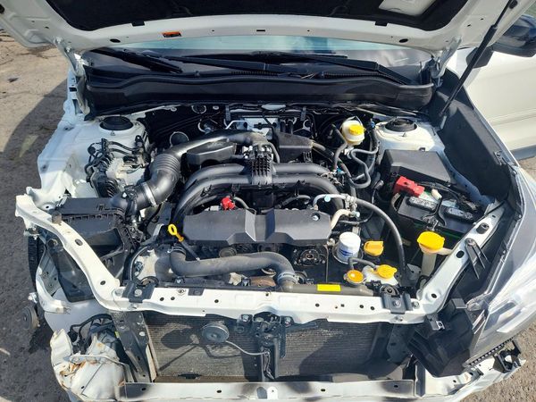 2018 SUBARU FORESTER — Engine bay