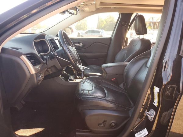 2014 JEEP CHEROKEE Limited — DENT
