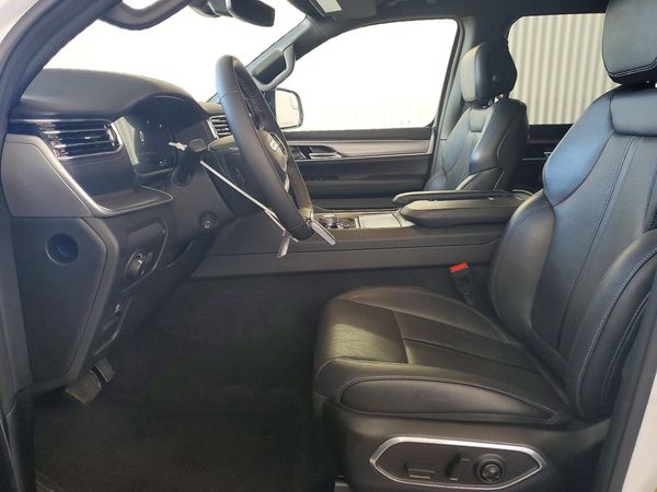2026 JEEP GRAND WAGONEER Limited — DENT