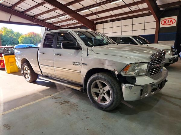 2013 RAM 1500 SLT — Passenger 3/4