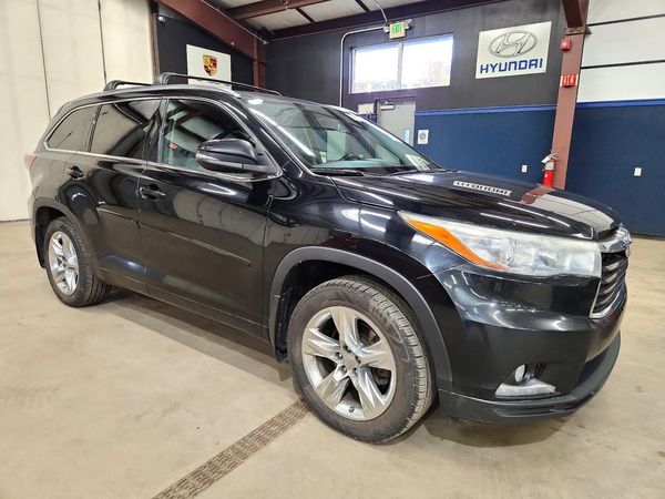 2015 TOYOTA HIGHLANDER Base/Hybrid — Passenger 3/4