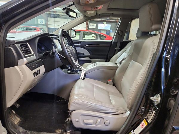2015 TOYOTA HIGHLANDER Base/Hybrid — DENT