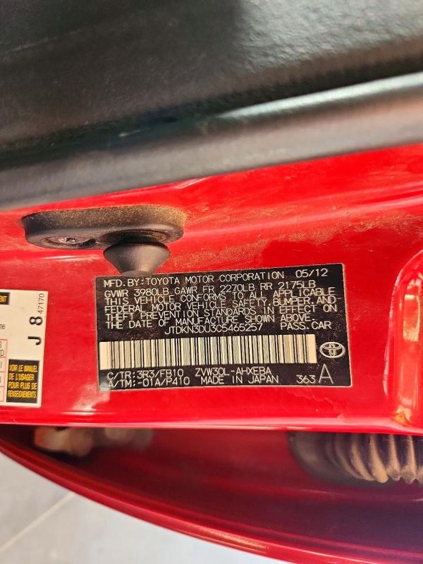2012 TOYOTA PRIUS — VINS