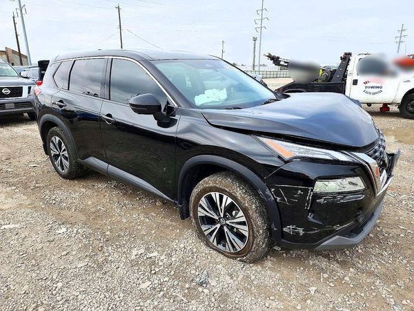 2021 NISSAN ROGUE SV — Passenger 3/4