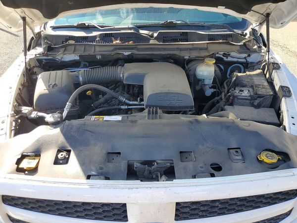2016 RAM 1500 ST — Engine bay