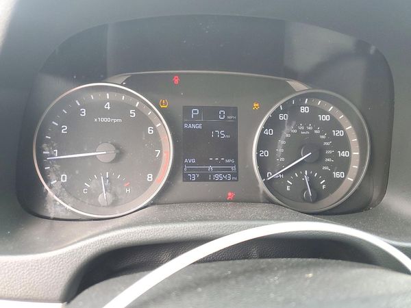2017 HYUNDAI ELANTRA SE Base — ODOM
