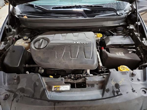 2017 JEEP CHEROKEE — Engine bay