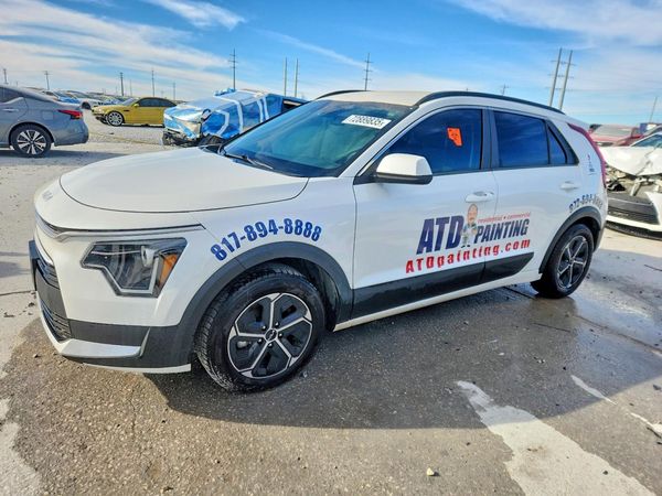 2024 KIA NIRO LX