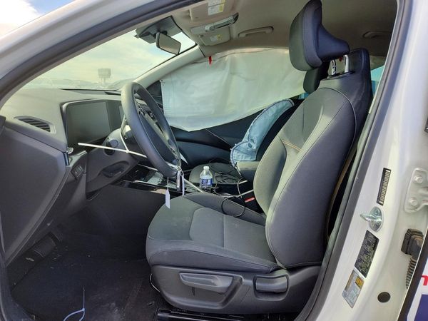2024 KIA NIRO LX