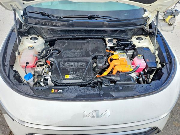 2024 KIA NIRO LX