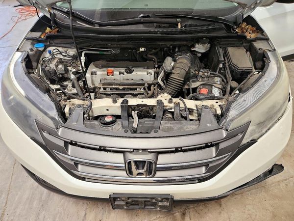 2012 HONDA CRV EX-L — Engine bay