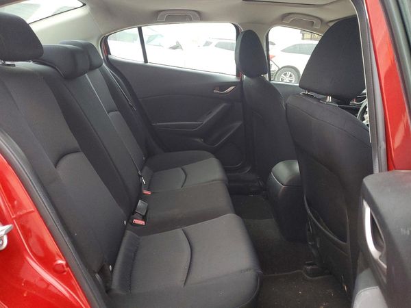 2016 MAZDA 3 SV/Base