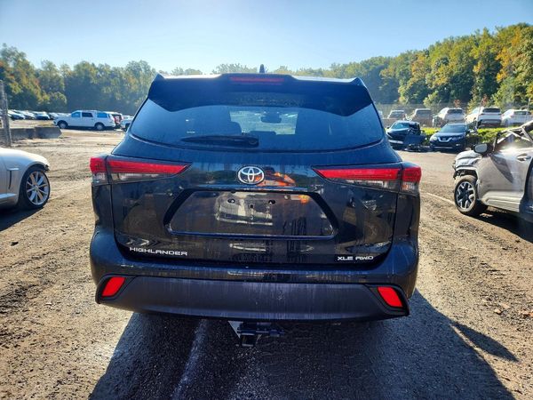 2020 TOYOTA HIGHLANDER XLE — DIRR