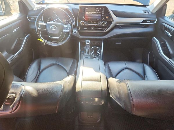 2020 TOYOTA HIGHLANDER XLE — CKPT