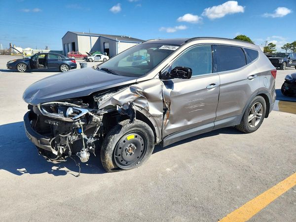 2017 HYUNDAI SANTA FE — Front 3/4