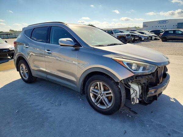 2017 HYUNDAI SANTA FE — Passenger 3/4