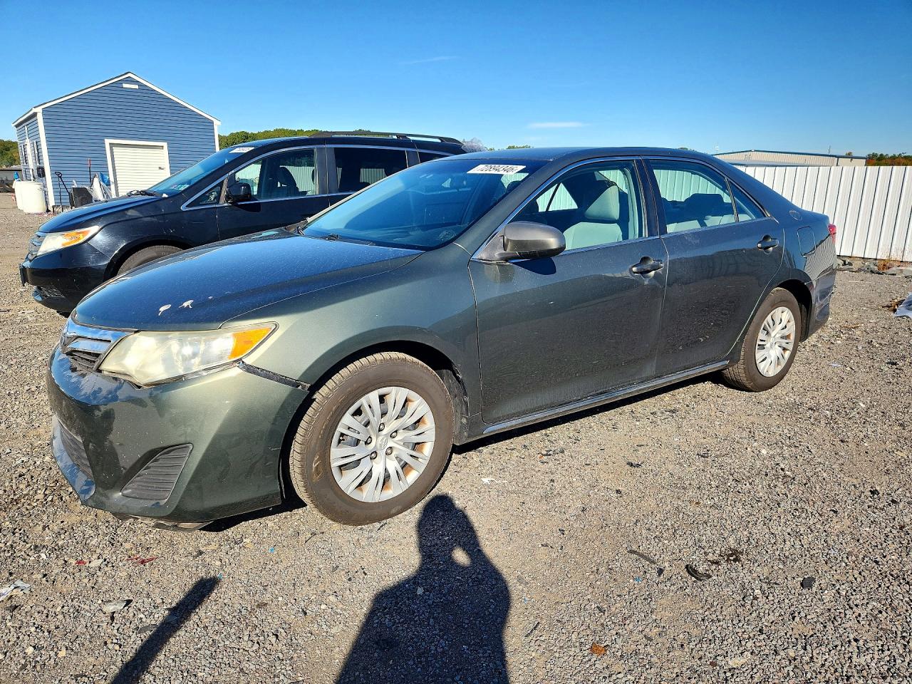 2013 TOYOTA CAMRY — Front 3/4