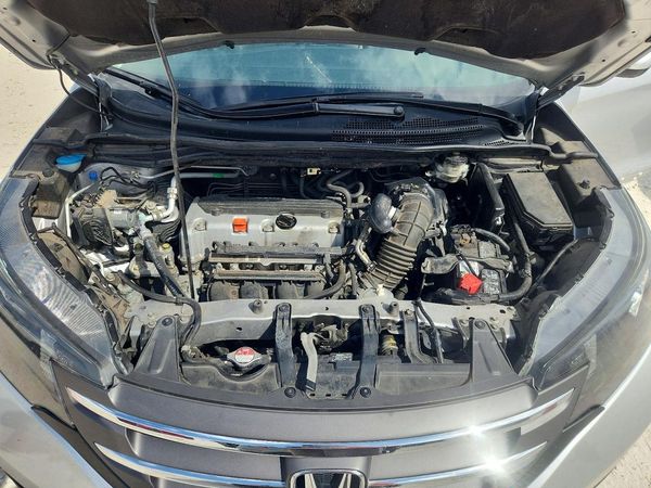 2014 HONDA CRV EX — Engine bay