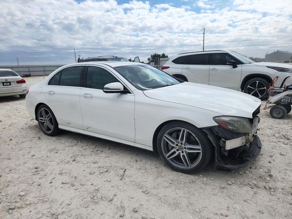 2017 MERCEDES-BENZ E E300 — Passenger 3/4