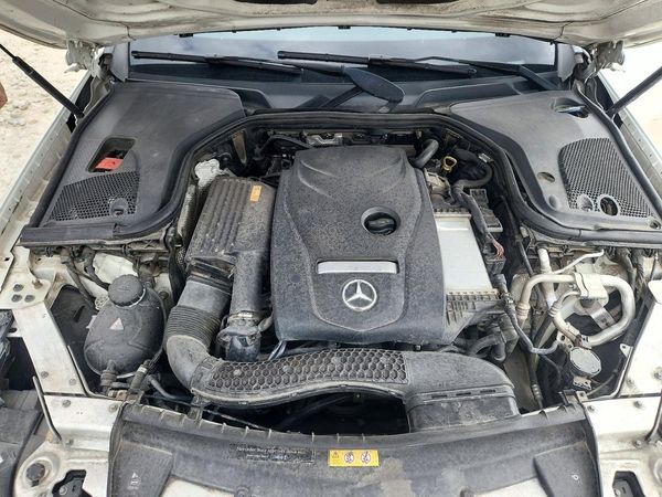 2017 MERCEDES-BENZ E E300 — Engine bay